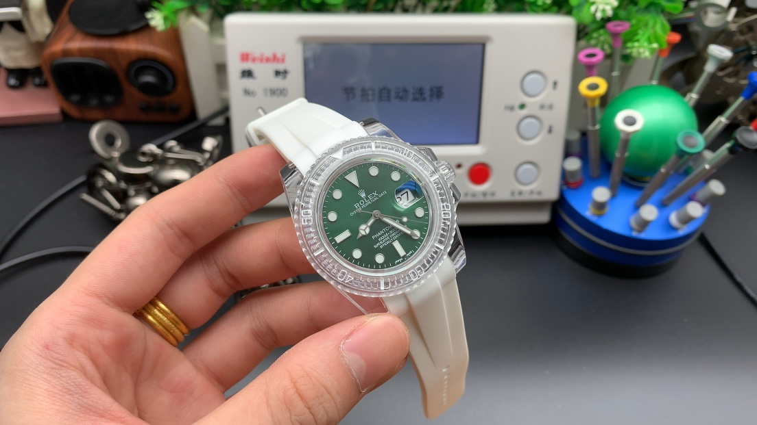 性价比之王 水晶绿鬼3135机